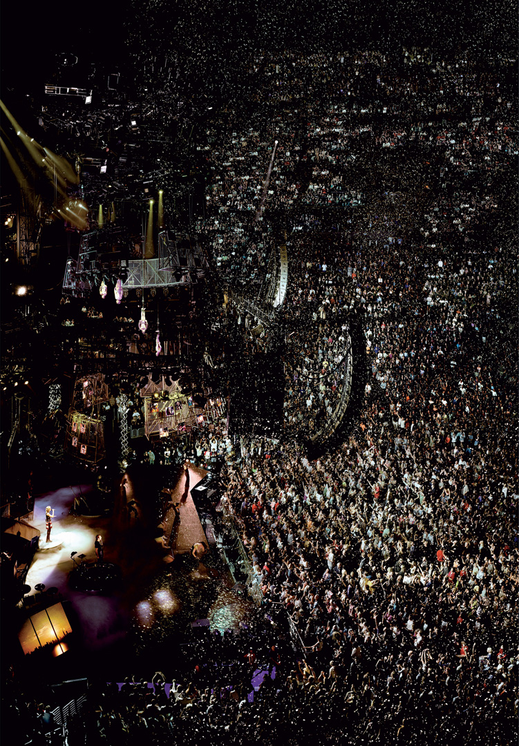 Andreas Gursky - Madonna I, 2001, chromogenic print