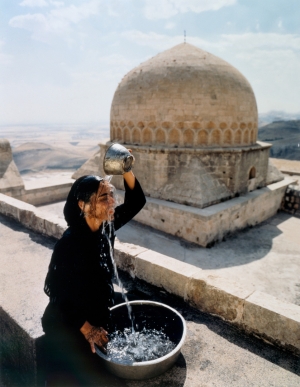 Shirin Neshat - Soliloquy Series, 2000, Cibachrome print