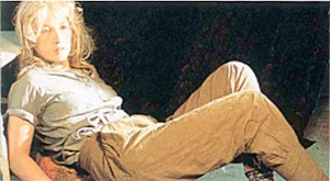Cindy Sherman  -  Untitled＃94,1981，发色彩色印刷品